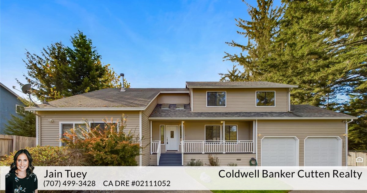 1236 McCartney Ln, McKinleyville, CA 95519